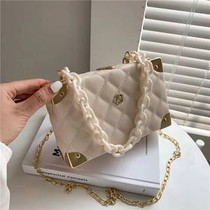 Vintage Style Fashionable Ladies' Chain Decoration Durable Portable Foldable Anti-Theft Luxury Designer Handbag 2021 - Product Image 5
