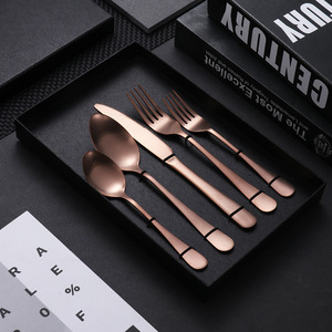 Jieyang Nhà Máy Trực Tiếp Thép Không Gỉ Matte Đồng Bộ Dao Kéo Rose Gold <span class=keywords><strong>Fork</strong></span> <span class=keywords><strong>Spoon</strong></span> <span class=keywords><strong>Knife</strong></span> Bộ Quà Tặng - Product Image 4