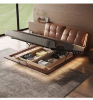 Ensemble de chambre à coucher italien haut de gamme, lit king size en cuir clair, design minimaliste avec rangement flottant, lit double pour une conception complète de villa