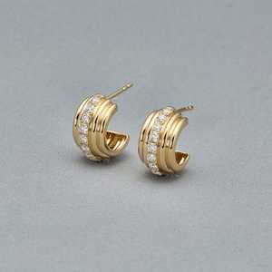 <span class=keywords><strong>Boucles</strong></span> d'oreilles <span class=keywords><strong>multi</strong></span>-<span class=keywords><strong>anneaux</strong></span> en or à la mode avec revêtement en diamant pour cadeau Zircon Stones Plaqué or - Product Image 3