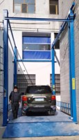 Système d'élévateur de véhicule vertical sur mesure CE Standard 5000 kg à 4 poteaux hydrauliques pour levage de voiture du sol au sol