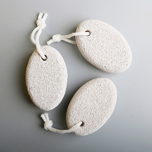 Râpe à pieds en pierre volcanique, éliminateur de peaux mortes et de callosités, brosse exfoliante pour les pieds, couteau de pédicure, brosse exfoliante pour les pieds. - Product Image 1