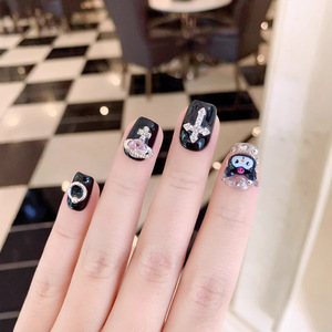 Vente en gros de 10 pièces de <span class=keywords><strong>faux</strong></span> ongles 3D Kuromi de qualité supérieure, courts, carrés, faits à la main, en acrylique, à presser, pour enfants - Product Image 3