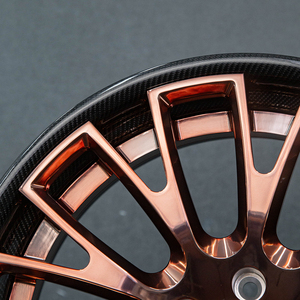 Jantes forgées monobloc style <span class=keywords><strong>Mansory</strong></span>, rayons polis or rose, lèvre en fibre de carbone. Pour Rolls-Royce Phantom, Cullinan. - Product Image 5