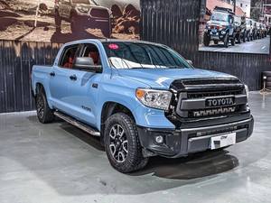 โตโยต้า ทันดรา ปี 2015 มือสอง รุ่น 5.7L SR5 4WD CrewMax สเปคอเมริกา เกียร์อัตโนมัติ รถกระบะ V8 พวงมาลัยซ้าย  แรงดึงสูง สำหรับขับขี่ออฟโรด โตโยต้า ไฮลักซ์ - Product Image 2
