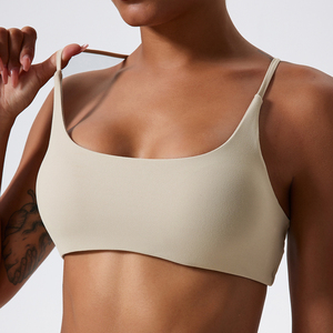 Soutien-gorge <span class=keywords><strong>de</strong></span> <span class=keywords><strong>sport</strong></span> sexy et doux pour femmes grandes tailles, simple, à bretelles croisées, dos nu, maintien moyen, antistatique, rembourré, type débardeur court <span class=keywords><strong>de</strong></span> yoga - Product Image 4