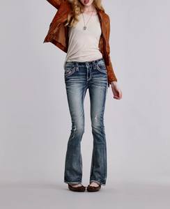 Pantalones vaqueros ajustados de cintura media con volantes de patchwork, 100% algodón, lavado oscuro, diseño bordado - Product Image 1