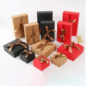 新设计的婚礼糖果零食生日礼物包装盒与丝带