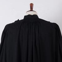 Robe et toge judiciaire traditionnelle noire de qualité supérieure pour avocats et magistrats