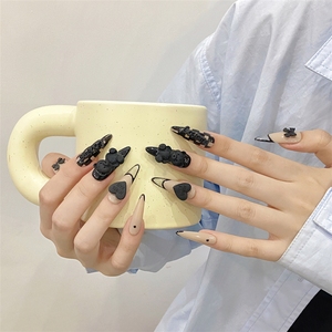 <span class=keywords><strong>Uñas</strong></span> Postizas Acrílicas Removibles <span class=keywords><strong>con</strong></span> Diseño de Corazón de Oso en Tablero de Ajedrez Negro, Hechas a Mano, de Alta Calidad, Venta al Por Mayor - Product Image 2