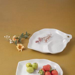 Assiette de service en porcelaine moderne à feuilles Four à deux compartiments pour hôtels Bas Viet Nam Vente en gros de plats de buffet OEM - Product Image 4