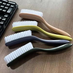 Brosse à linge simple, brosse à chaussures, poils en nylon, manche allongé, outil de nettoyage multicolores pour chaussures - Product Image 4