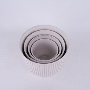 Nordique <span class=keywords><strong>moderne</strong></span> Mini pot de plante en céramique Design mignon finition émaillée de haute qualité intérieur décor à la maison application de <span class=keywords><strong>jardin</strong></span> <span class=keywords><strong>pour</strong></span> une utilisation au sol - Product Image 6