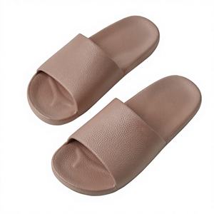 Pantuflas de <span class=keywords><strong>Pareja</strong></span> de Color Oscuro Premium para Verano, Minimalistas, Antideslizantes, de Suela Blanda, Cómodas para Uso en Interiores y Baños - Product Image 2
