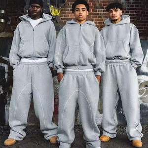 <span class=keywords><strong>Tuta</strong></span> Sportiva Personalizzata da <span class=keywords><strong>Uomo</strong></span> con Logo e Strisce, Set Nero Casual Oversize con Giacca con Cappuccio e Zip e Pantaloni - Product Image 3