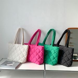 Bolso de Hombro de Algodón Estilo Lingge, Moderno y Casual, para Mujer, Bolso de Mano de Nailon, Versátil, de Gran Capacidad - Product Image 1