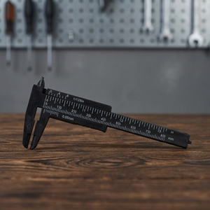 Calibrador Vernier de Acero Inoxidable 0-150mm, Herramienta de Medición Manual de Precisión con Acabado Negro para Mediciones Precisas - Product Image 2