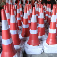 Cône de signalisation routière en PVC réfléchissant prismatique haute visibilité, orange fluorescent, base antidérapante, certifié standard, cône routier