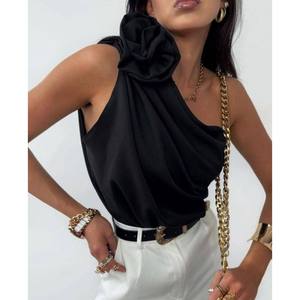 Blusa con Detalle de Rosas - 1S 2M 2L 1XL, Negro - Product Image 1