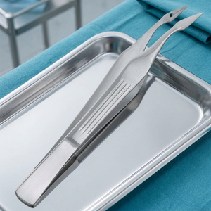 เครื่องมือผ่าตัด 6flowers Carmalt Forceps รุ่น F5-298 ขนาด 10.5 ซม. ระดับ Class II ได้รับการรับรองมาตรฐาน CE ผลิตจากสแตนเลสสตีล ใช้งานด้วยมือ - Product Image 3
