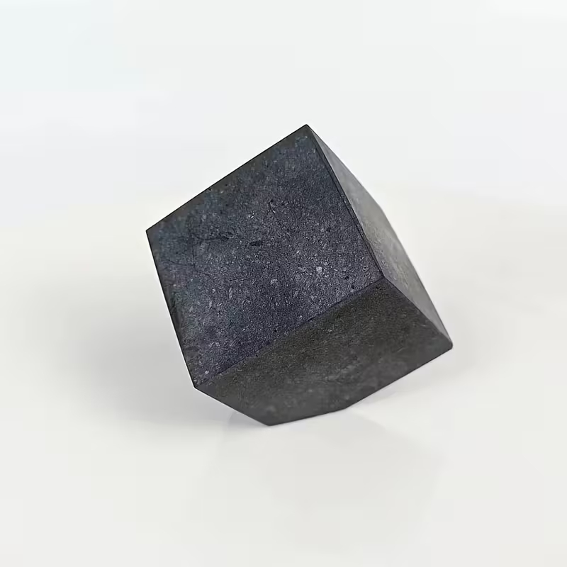 Cubo di pietra di Shungite