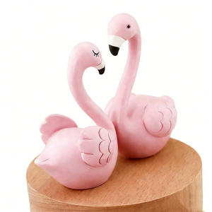 YIYU Caja de Música Giratoria Romántica con Flamencos, Madera de Haya, Mecanismo de 8 Tonos, Duración de Sonido de 30s, Diseño Minimalista Moderno y Creativo - Product Image 4