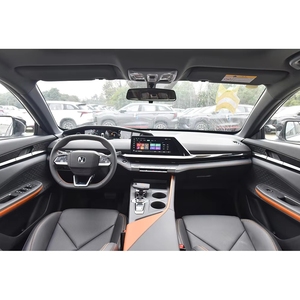 Voiture d'occasion Best Seller 2024 Changan Uni - V Modèle  Volant à gauche 5 places Voiture neuve avec sièges en cuir et toit ouvrant panoramique - Product Image 3