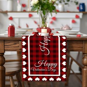 Mantel y Camino de Mesa con Estampado a Cuadros Rojos, Venta al por Mayor para Decoración de San Valentín y Aniversarios - Product Image 1
