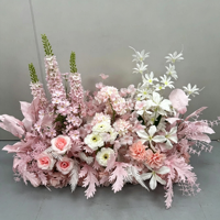 Décoration de mariage : Composition florale rose au sol, fleurs artificielles pour allée de mariage, fleurs de guidage roses pour passage de mariage