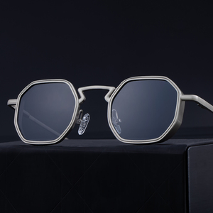 Herren Designer UV400 Sonnenbrille Custom Logo Metall Polygonal geformte Sonnenbrille mit Gold oder Grau Rahmen Trendy Styles - Product Image 2