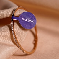 Vente Flash : Étiquettes autocollantes personnalisées écologiques et imperméables pour bijoux, avec logo estampé à chaud en or et code-barres, pour lunettes
