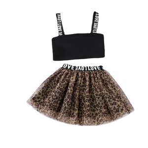 Conjunto de Verano 2022 para Mujer, Top de Tirantes con Letras y Falda de Malla con Estampado de Leopardo - Product Image 2