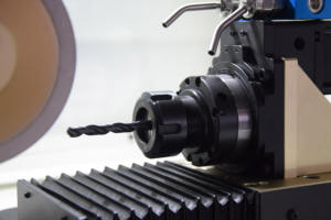 Mesin giling penggiling, mesin pemotong penggilingan CNC otomatis vertikal presisi tinggi - Product Image 5