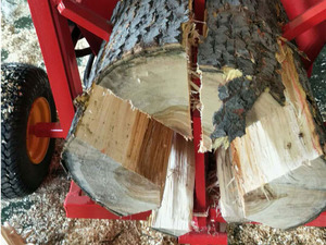27hp 35 Ton Gasoline Automatic Firewood Processor with 25" Hydraulic Chainsaw, 500mm Log Diameter, Start, EPA Approved - Product Image 6