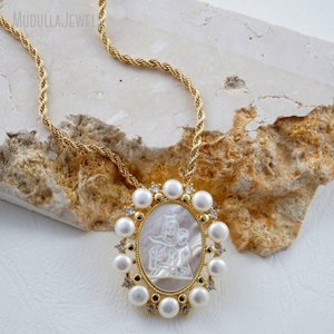 NM54444 Nuestra Señora Monte Carmelo Colgante Collar Madre Perla Shell Chapado en oro Virgen María Joyería religiosa para aniversario - Product Image 3