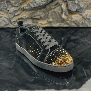 Chaussures de créateur en cuir véritable sur mesure à semelle rouge pour homme et femme, baskets de marques célèbres, vente en gros, chaussures plates décontractées de luxe - Product Image 5