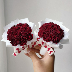 Boîte cadeau de bouquet de roses séchées faites à la main - Cadeau idéal pour un anniversaire ou la Saint-Valentin pour petite amie/ami - Décoration pour grille d'aération de <span class=keywords><strong>voiture</strong></span> - Product Image 2