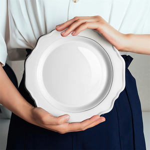 צלחות ערב לבן עם לקצץ כסף, עצם משובח סין צלחת מטען בצורת סדירה עבור מלונות 5 כוכבים חתונה - Product Image 3