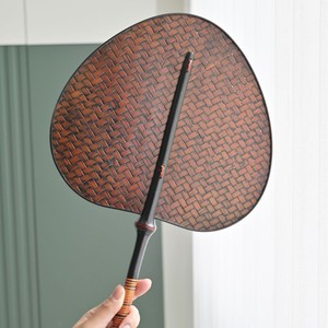Éventail en bambou tressé fait main, long manche, style rétro, pour l'été, objet d'art et de collection - Product Image 3