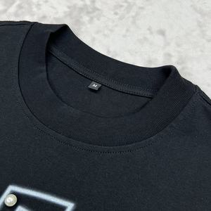 เสื้อยืดสตรีทแวร์คุณภาพสูง ดีไซน์ไข่มุก พิมพ์ลายกราฟิกแบบกำหนดเอง เนื้อผ้าคอตตอนหนานุ่ม ทรงบ็อกซี่ ตัดสั้น สำหรับผู้ชาย - Product Image 3