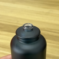 Flacon de parfum en verre haute transparence de luxe avec un design élégant de bouchon à bille, esthétique, 30 ml, 50 ml, 100 ml, parfum haut de gamme