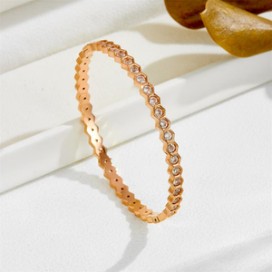 2025 yeni 18K altın kaplama paslanmaz çelik kadın bilezik moda çin tedarikçiler toka bileklik - Product Image 4