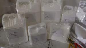 Iso E Super de Alta Pureza y Grado Premium, Suministro de Fábrica, CAS 54464-57-2, Envase de 1L y 5L para Perfume DIY a Buen Precio - Product Image 4