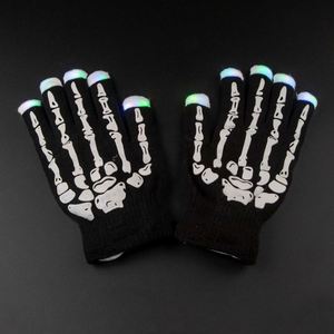Gants de fête lumineux à LED en forme de doigts de squelette pour Halloween, pour une utilisation en extérieur - Product Image 5