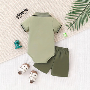 Set Comodo per Bambini in Tessuto Spazzolato Effetto Seta, con Camicia a Maniche Corte con Colletto e Bottoni e Pantaloncini - Product Image 2