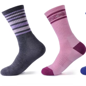 Chaussettes antidérapantes de fitness personnalisées respirantes Sporty Winter 100% Wool Logo on Cuff - Product Image 1