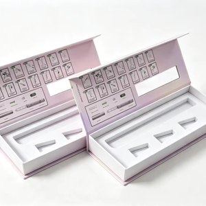 Scatola Regalo in Carta Rigida Riciclata Magnetica con Logo Personalizzato, Dimensioni Mini, per Penne Usa e Getta, Confezione con Stampa in Oro - Product Image 1