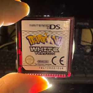 Versione Europea Retro DS Videogiochi Pokémon <span class=keywords><strong>Bianco</strong></span> e Nero 1 e 2 Schede di Gioco Cartucce - Product Image 1