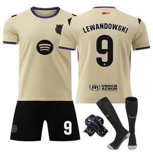 ชุดฟุตบอลเด็ก 2526 บาร์เซโลนา ชุดเยือน เบอร์ 10 ยามาล 10 สำหรับ 11 ราฟินียา ผลิตจากโพลีเอสเตอร์ 100% - Product Image 2