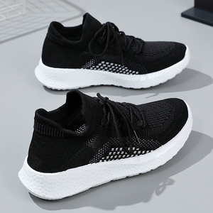 Nouvelles baskets décontractées et respirantes en maille pour hommes et femmes, collection Printemps-Été-Automne 2026, antidérapantes, idéales pour la course et les loisirs des étudiants - Product Image 1